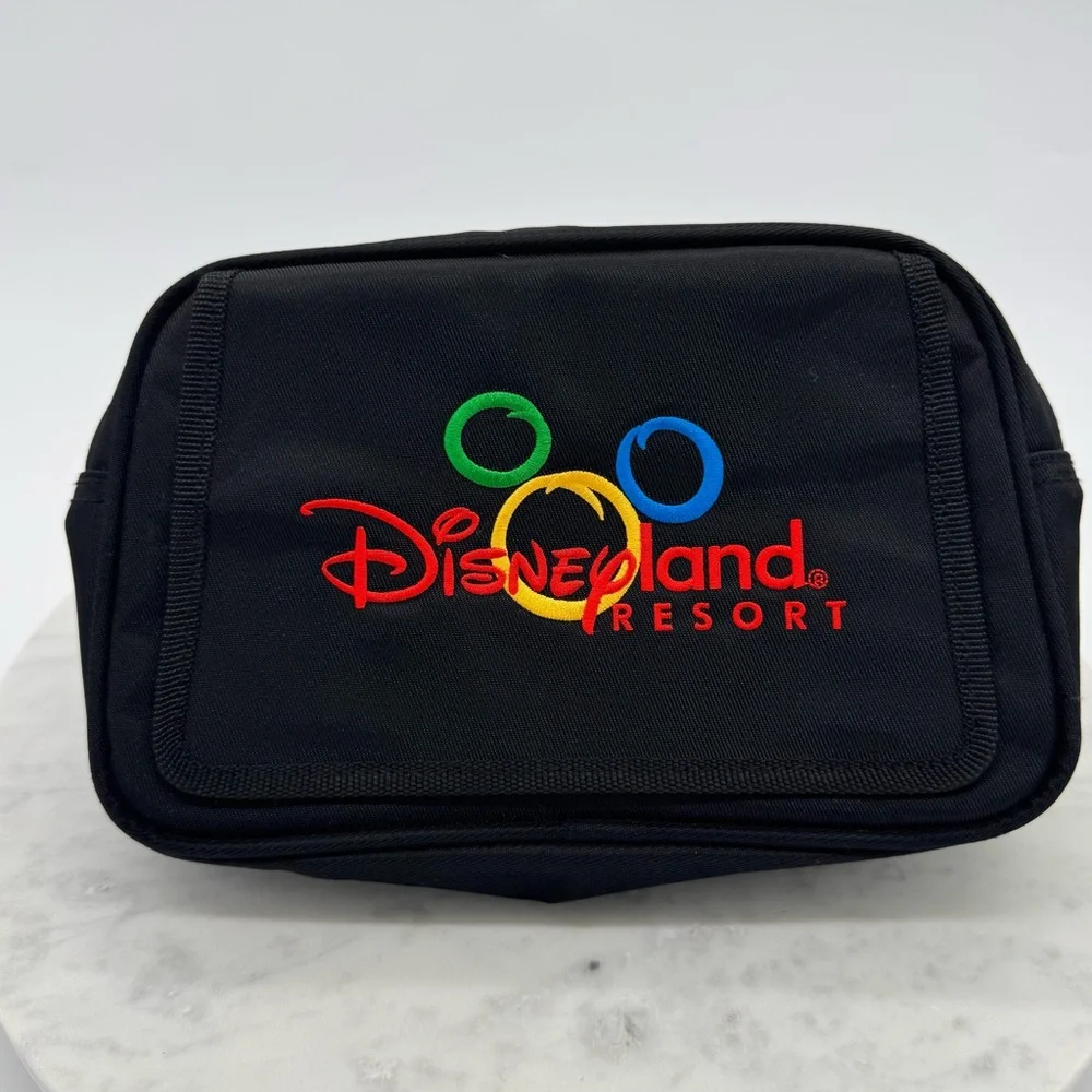 NWOT Black Disneyland Resort Buckle Fanny Pack Disney Parks‎ Exclusive